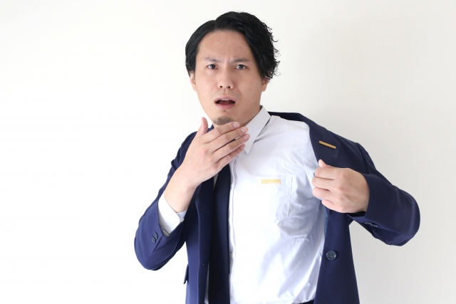 ショックを受ける男性