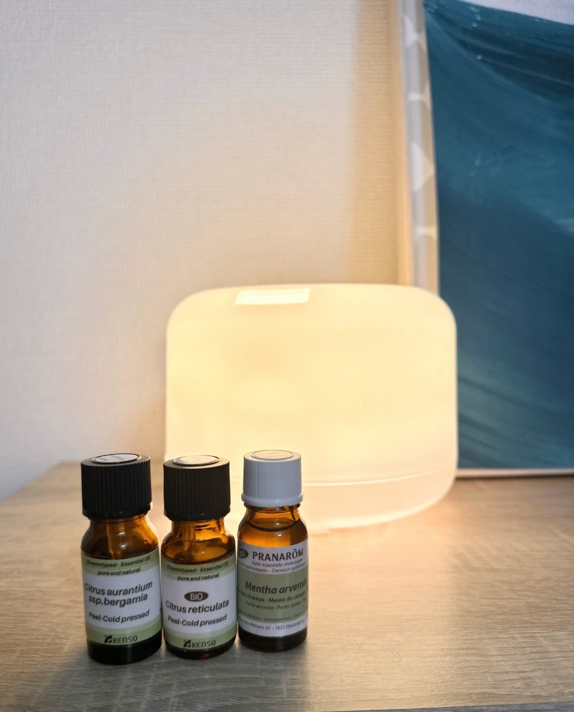 精油、エッセンシャルオイル